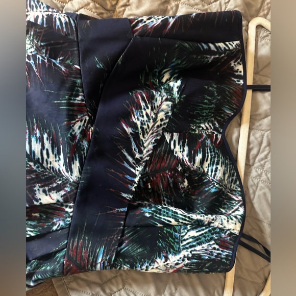 Size 4 Club Monaco strapless mini dress. Only worn once! - Picture 6 of 8